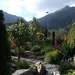 Apartment Haus Idili *