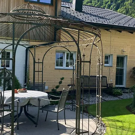 Apartment Haus Idili *