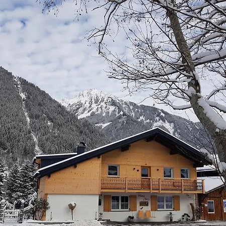 Haus Idili Apartment