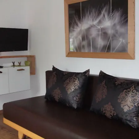 Apartment Haus Idili *